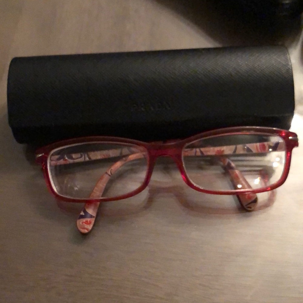 Stunning red Prada eyeglasses!
